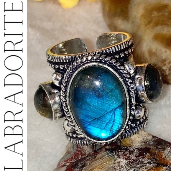 * Blue Flash * Labradorite Gemstone Chunky Handmade Shield Armor Ring - Picture 5 of 8
